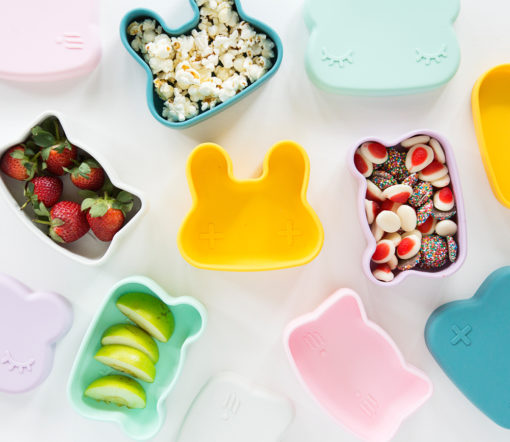 We Might Be Tiny - Lunchbox Snackie "Bunny" Grey, Silikon – Bild 3