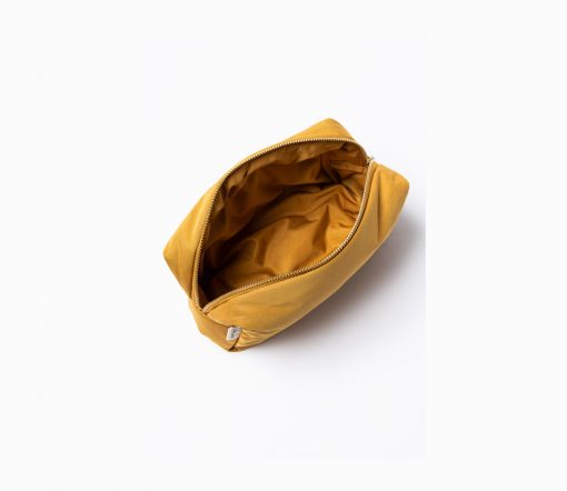 Studio Noos - Pouch "Puffy Ochre" – Bild 2