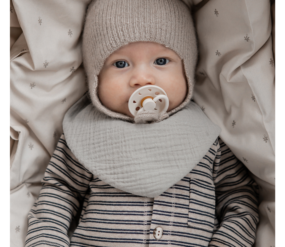 Huttelihut – Lätzchen “Lulu”, Skye, Musselin – Hej Skat Family Concept ...