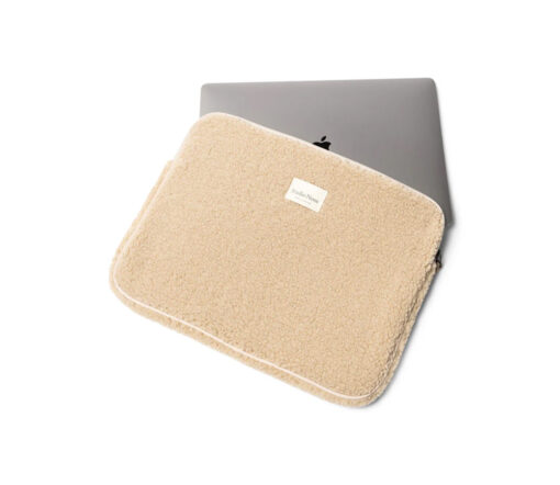 Studio Noos - Wollweiße Teddy Laptop-Tasche, 13 Zoll – Bild 3