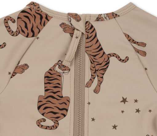 Konges Sløjd -  Schwimmshirt "Aster", Tiger – Bild 5