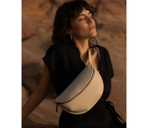 Monk & Anna - Bauchtasche "SUSUKI", stone – Bild 2