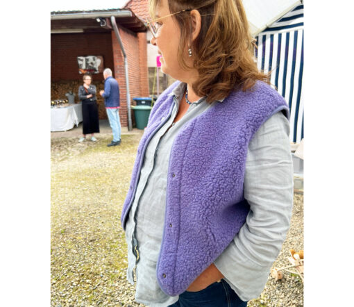 Alwero - Weste "TYB" Adult,  Amethyst, Biowolle Ultra Light – Bild 2
