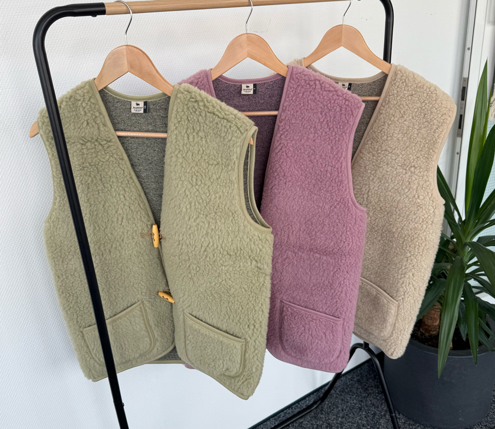 Alwero - Bodywarmer "Alpen 3.0" Adult, Biowolle, Pistachio, ultra light – Bild 2