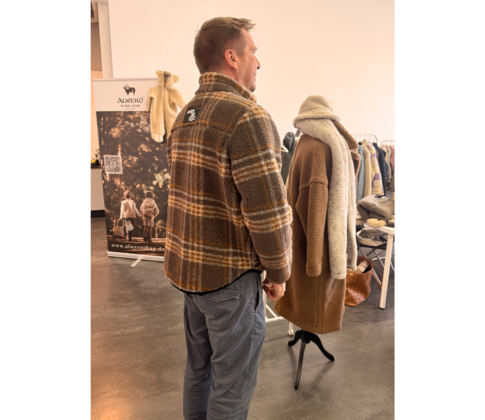 Alwero - Jacke SHERPA, SCOTCH COLD BROWN, MEN, Biowolle, ultra leicht – Bild 2