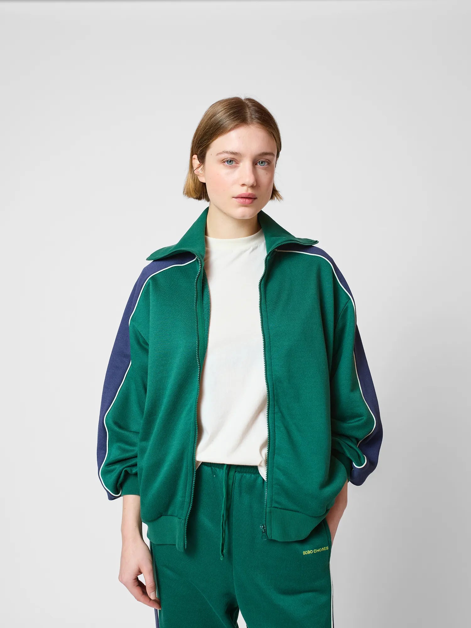 BOBO CHOSES - Gestreifte Sweatjacke mit Reißverschluss, grün/blau – Bild 2