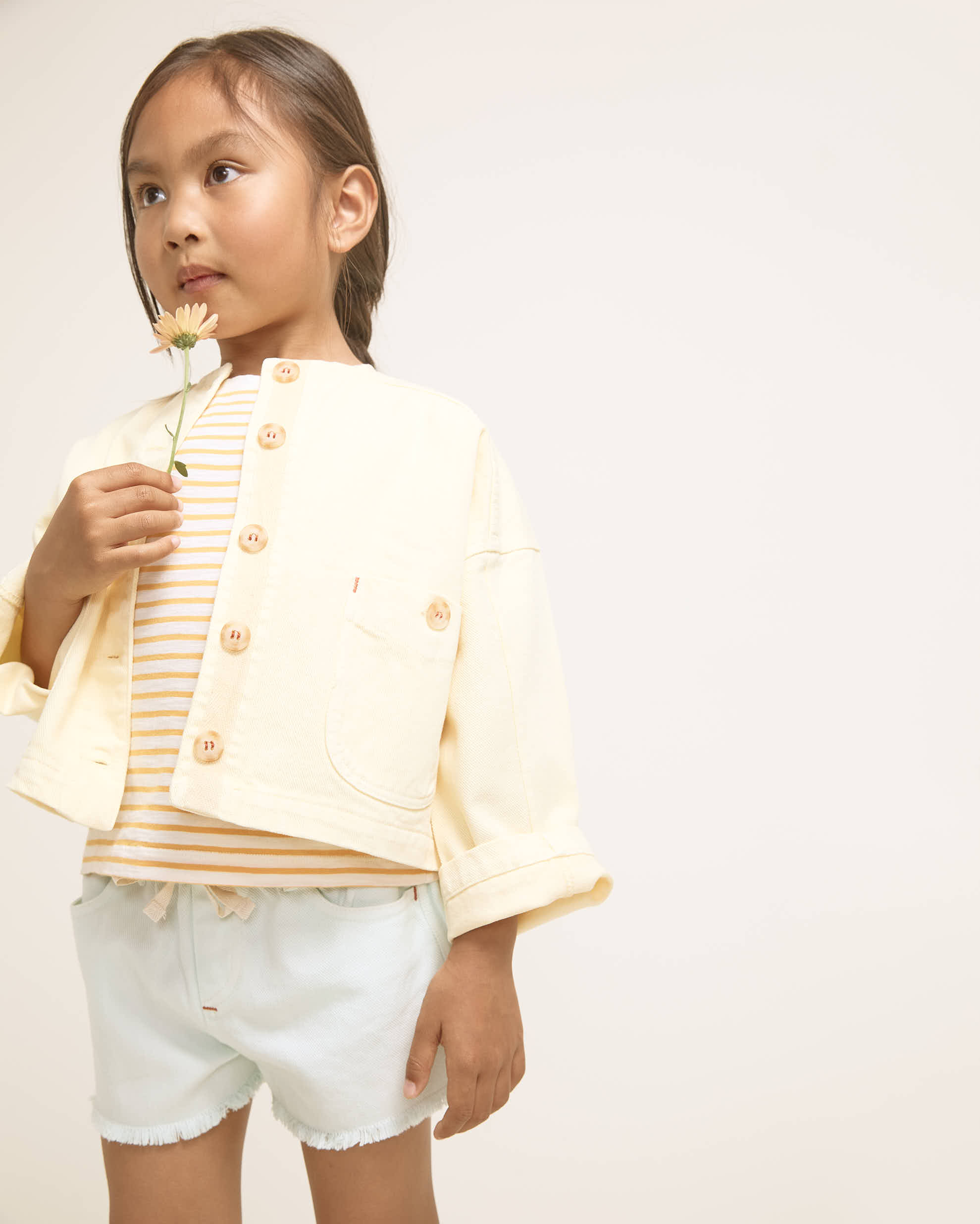 Buho Barcelona - Jeans Shorts, hellblau denim, Biobaumwolle – Bild 3