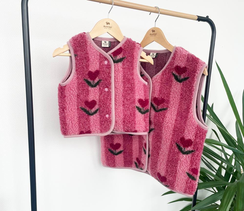 Alwero - Weste "TYB" Adult, CHERRY, Merinowolle, ultra light - LIMITED EDITION – Bild 2