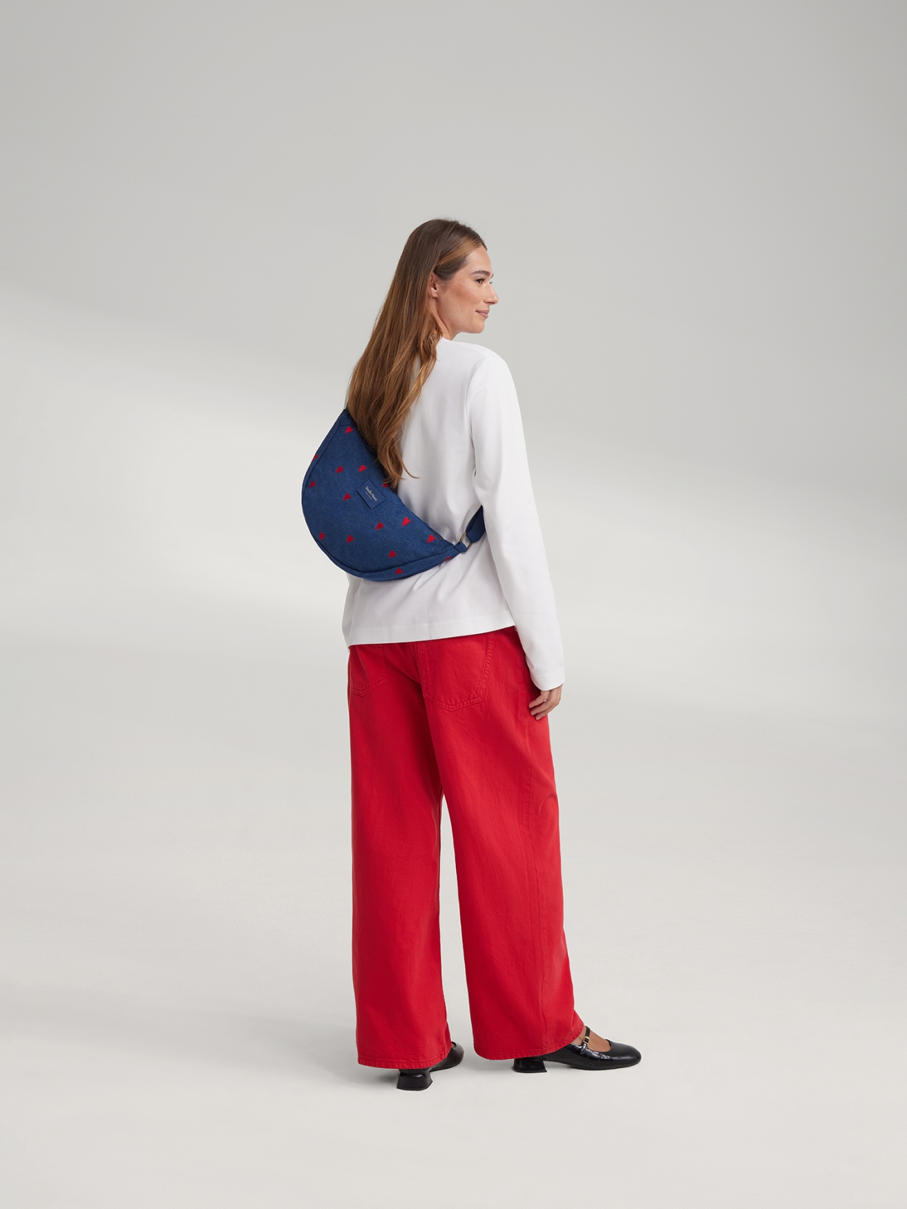 Studio Noos - Bauchtasche Fanny Pack "Dark Denim" Red Hearts – Bild 3