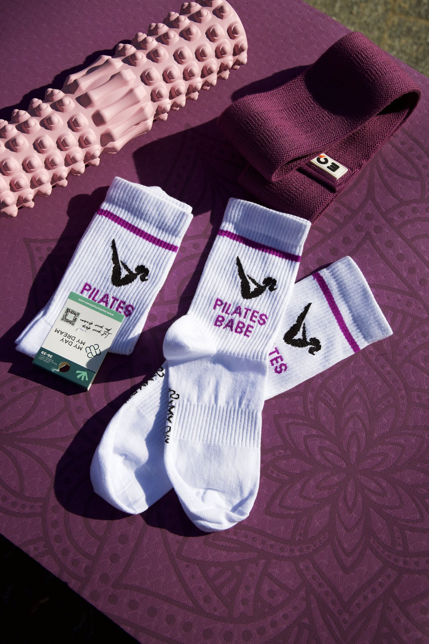 MY DAY MY DREAM - Socken "Pilates Babe", weiß, Baumwolle – Bild 4