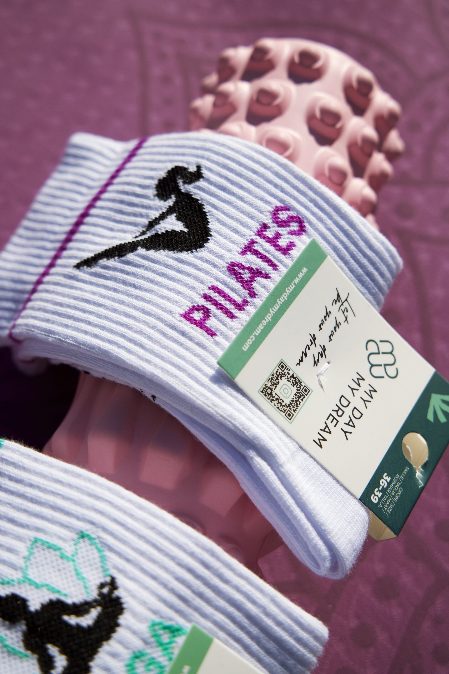 MY DAY MY DREAM - Socken "Pilates Babe", weiß, Baumwolle – Bild 2